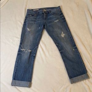 Decree Distressed Jean Capris Size 5